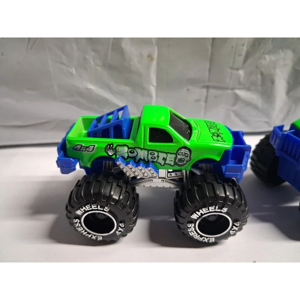 2 Turbo Wheels Monster Truck Express Wheels 1:64 Green Blue Large Wheels